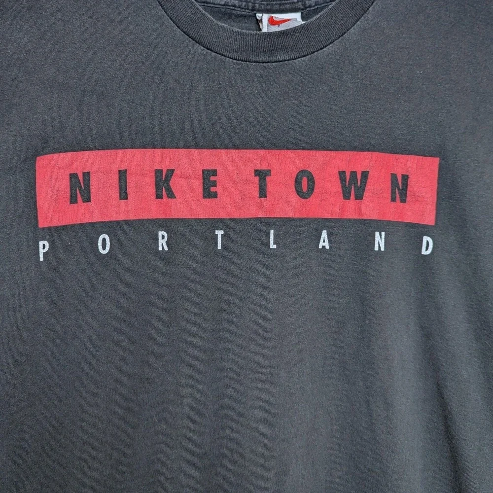 Vintage‎ 90s Nike Town Store Portland Oregon Spellout Single Stitch Shirt XL